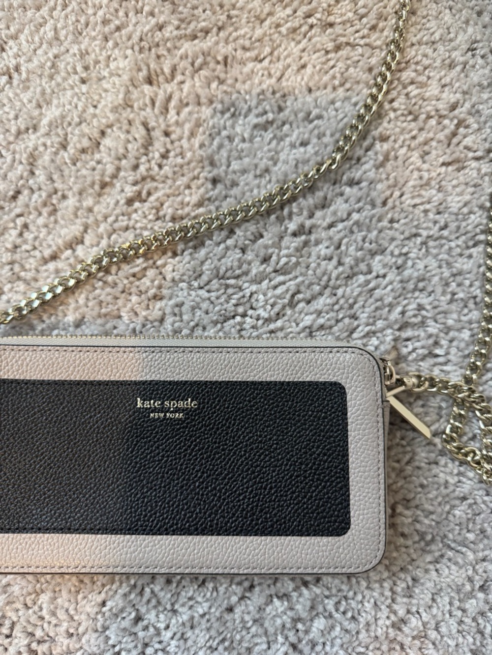 kate spade Black and Cream Pebbled Leather Crossbody Wallet